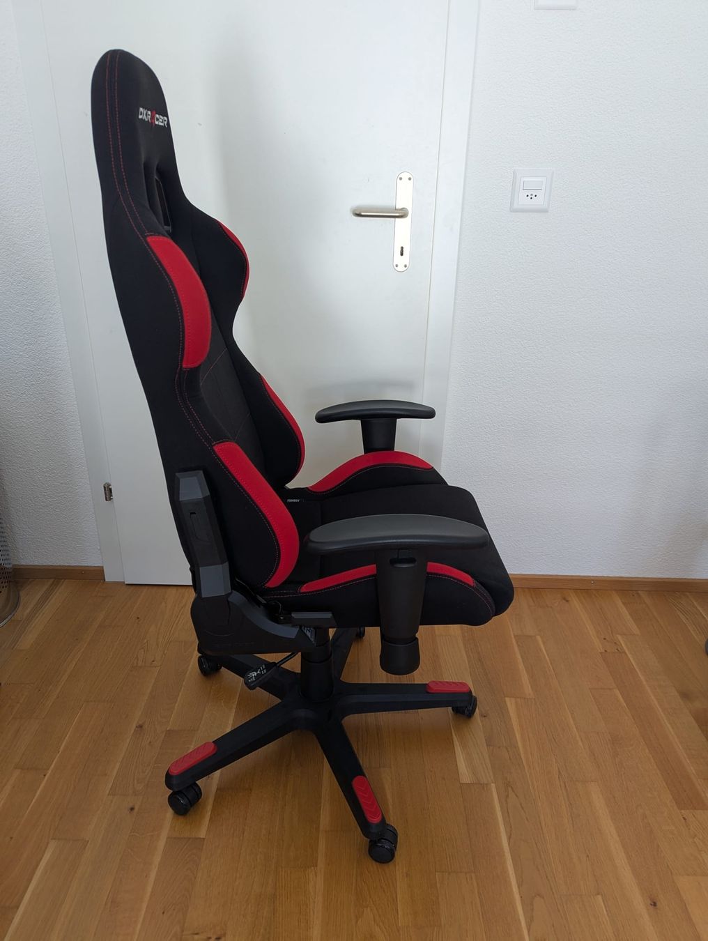 Chaises: Bürostuhl DXRacer Formula – D'occasion à Oberburg par Nudle_8 2