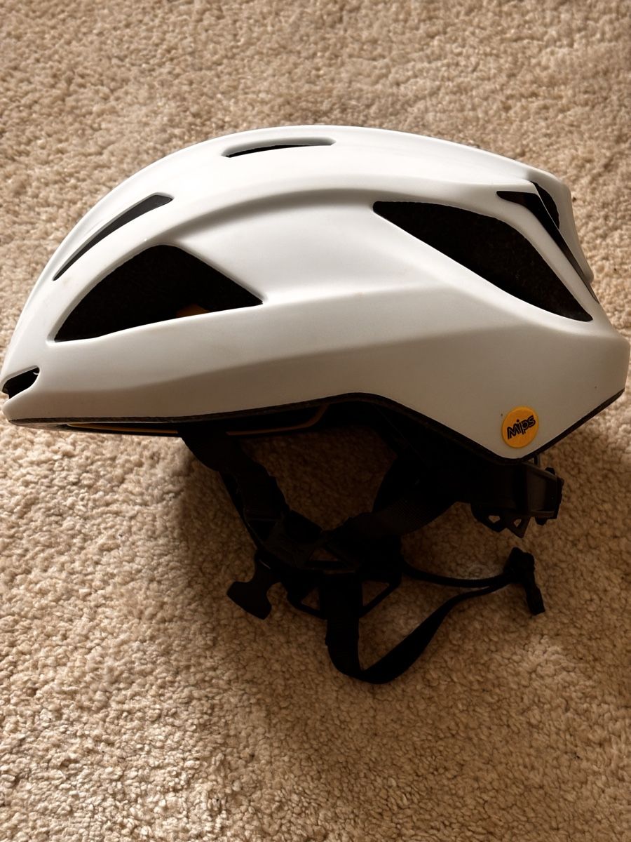 Specialized Casques: Casque de vélo Specialized MIPS – D'occasion à Romainmôtier par val_r8sn 1