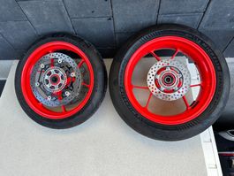 Jantes Moto Rouges Avant Arrière RSV4 origine  2013