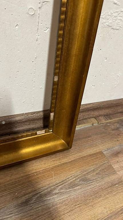 Cornici: Antiker Bilderrahmen Gold / Holzrahmen – Difettoso da Zürich venduto da nicolasmai 4