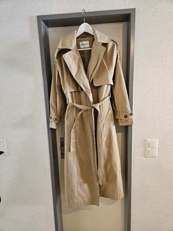 Trenchcoat beige von NA-KD mit Bindegürtel neuwertig