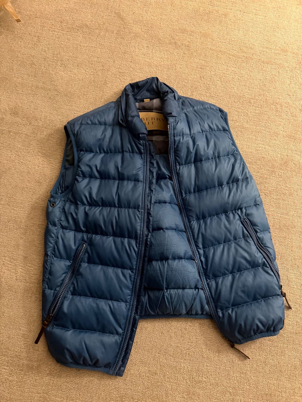 Burberry Gilets & Westen: BURBERRY BRIT Gilet – Gebraucht aus Adliswil von AE112