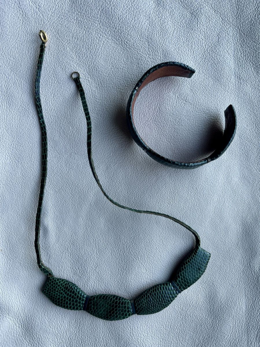 Sonstiger Schmuck: 🐍Schlangenleder oder Eidechsenleder Kette & Armreif grün – Gebraucht aus St. Gallen von reg_f8h8 1