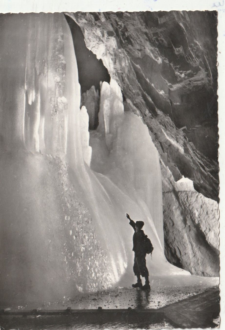 Cartes postales: Eisriesen welt bei Salzburg – D'occasion à Lumbrein par made02