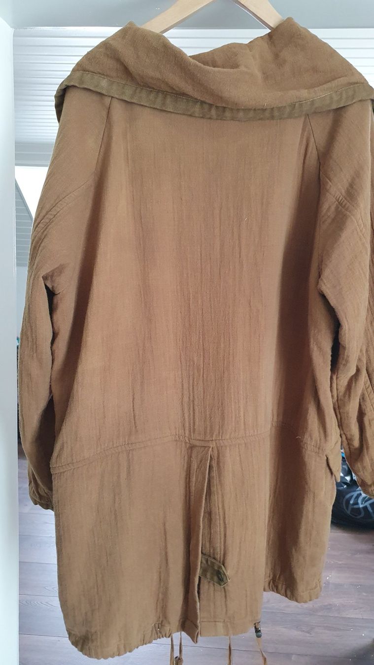 Mango Jacken: Leichte Jacke, Mango – Gebraucht aus Breitenbach von sabrinaa95 1