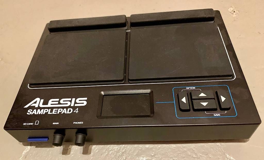 Alesis Strumenti musicali: Alesis Sample Pad 4 – Usato da Wettingen venduto da Molmart 2