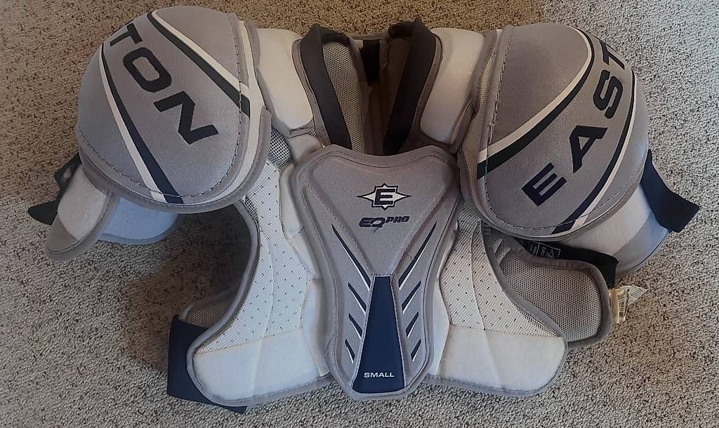 Protezioni & Imbottiture: EASTON Eishockey Oberkörper-/Brustpanzer – Usato da Volketswil venduto da igel33i