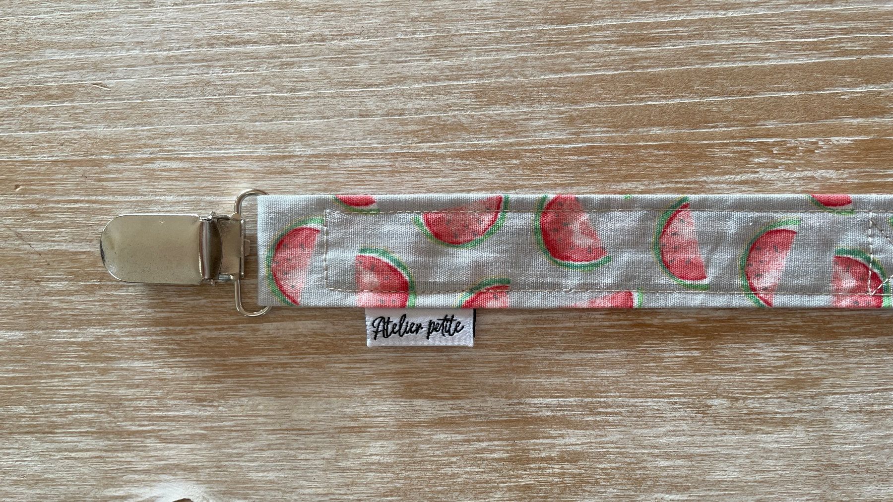 Succhiotti & catenelle porta ciuccio: Nuggiband mit Wassermelonen – Nuovo (secondo la descrizione) da Burgdorf venduto da Crown.