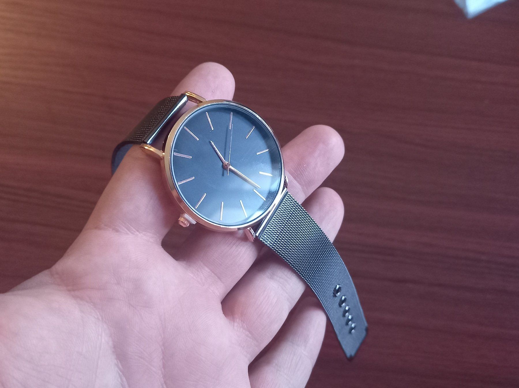 Uhren: Elegant minimalist black metal watch - montre – Neu und originalverpackt aus Lausanne von WATCH-WORLD 3