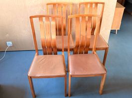 4 Stühle Vintage Massivholz Leder, dänischer Stil