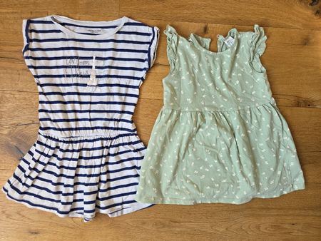 Sommer Kleider Gr. 92, gestreift, Blumen, grün, blau, Röckli