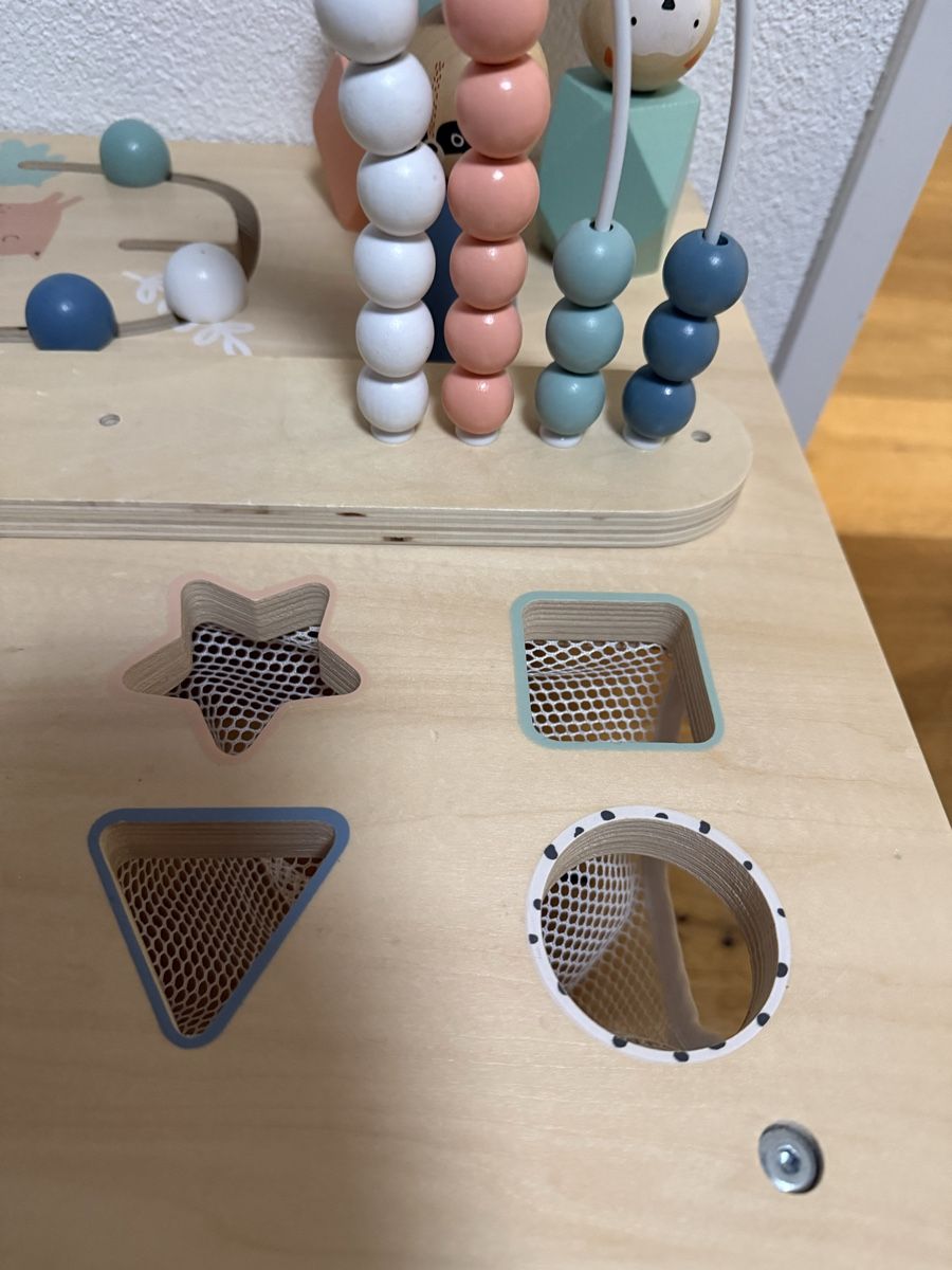 Spielzeuge: Kinder Activity-Spieltisch von Vertbaudet – Gebraucht aus Dottikon von 0Micia0 3