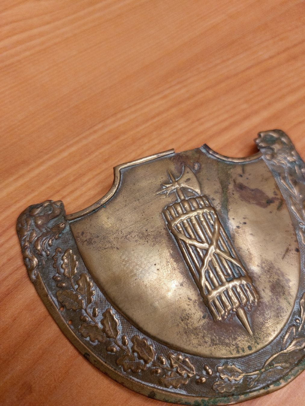 Insegne: Antikes St.Galler Schild um 1850 aus Messing – Usato da Ganterschwil venduto da HeidiuPeter 1