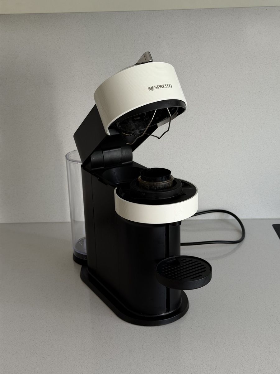 Nespresso Macchine per caffè & Macchine per espresso: Nespresso Vertuo - funktioniert – Usato da Zürich venduto da tholder 3