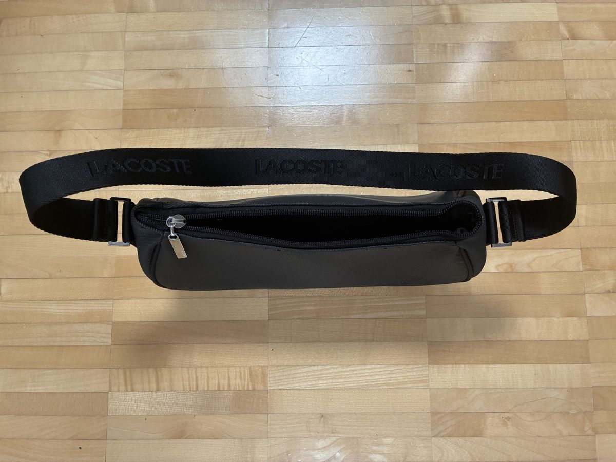 Lacoste Sacs femmes: Lacoste Tasche schwarz – D'occasion à Buchs AG par sasami01 2
