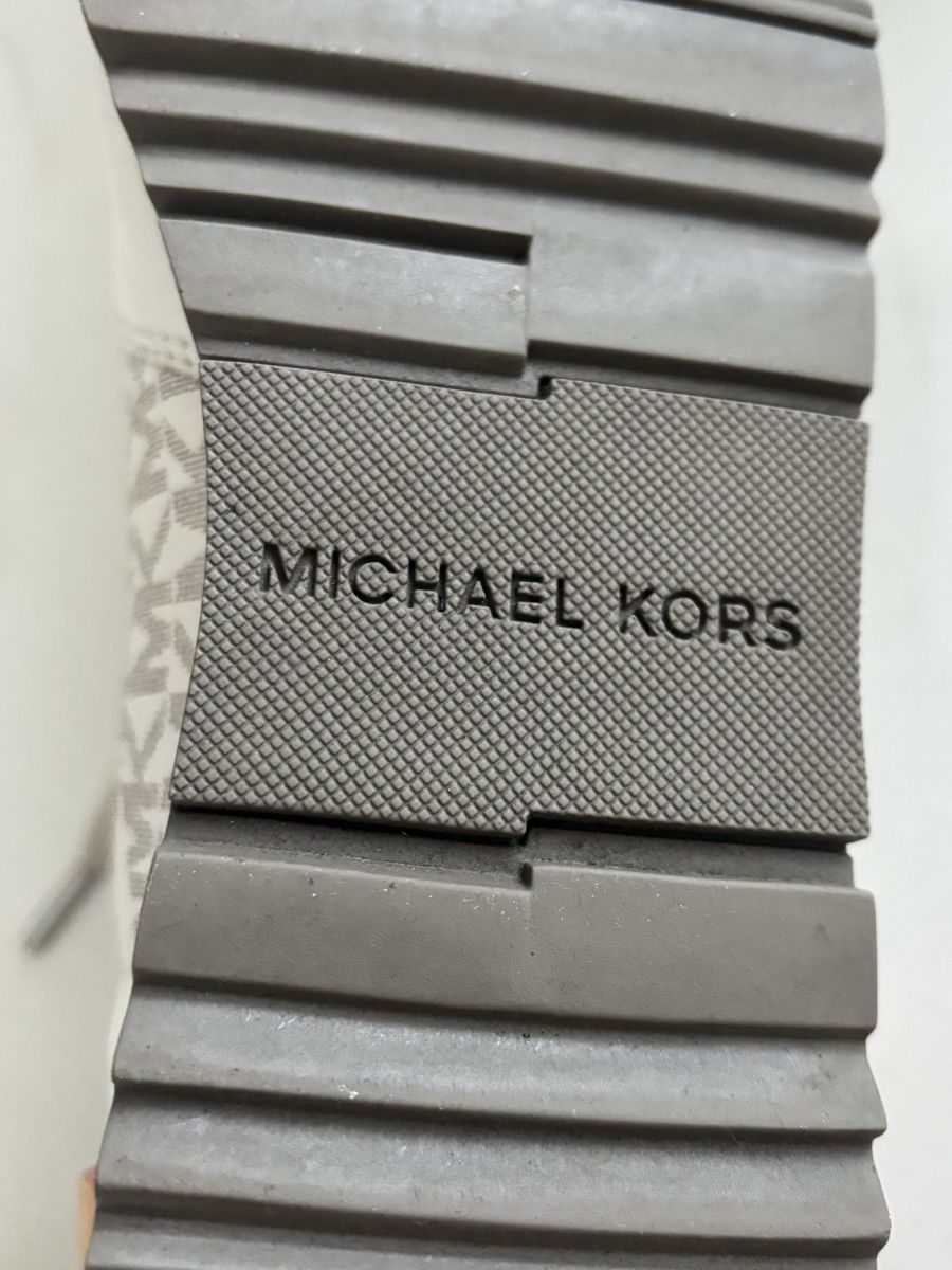 Scarpe da donna: Michael Kors Sneaker weiss silber Gr 38  – Usato da Egg b. Zürich venduto da alessiadm 2