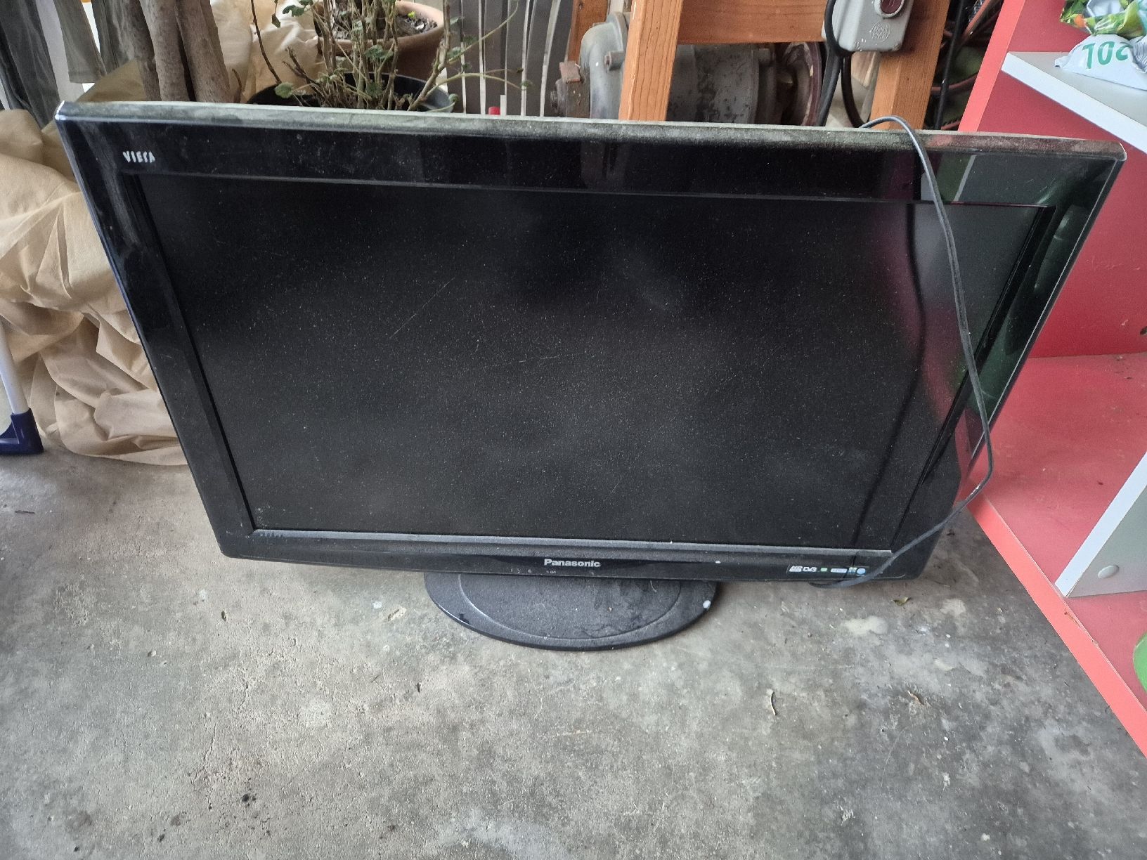 Televisori: Panasonic Viera LCD TV – Usato da Niederweningen venduto da Niick189