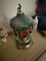 Reuge Spieldose Karussell grün mit Blumenmotiv antik