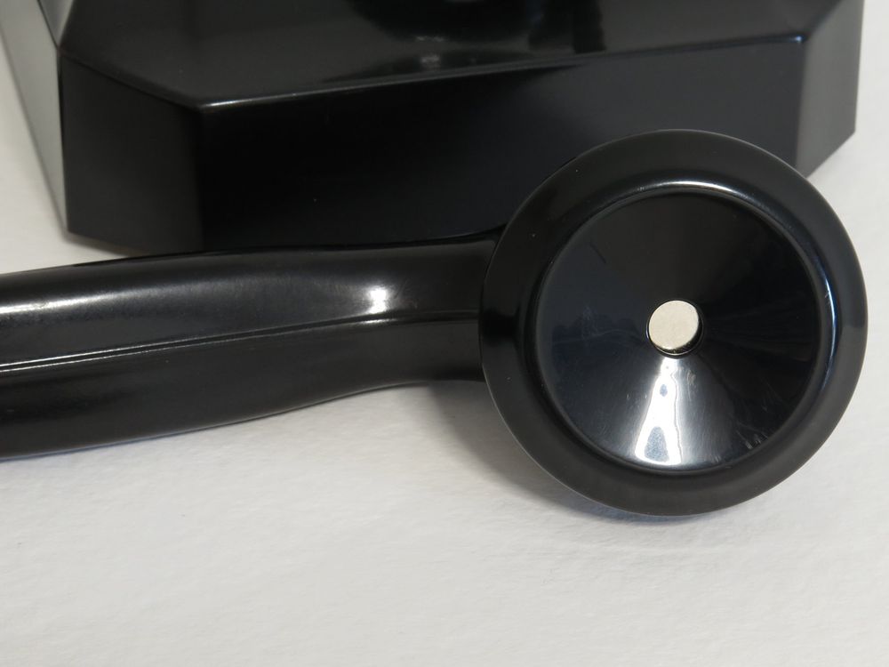 Schwarzes Bakelit Wählscheibentelefon Modell 50 9