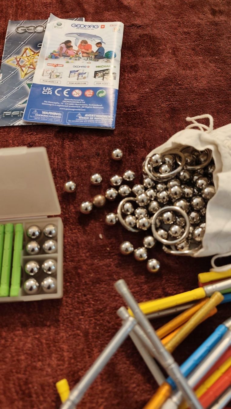 Geomag Jeux de construction: GEOMAG – D'occasion à Zug par DiogenesShackleton 1