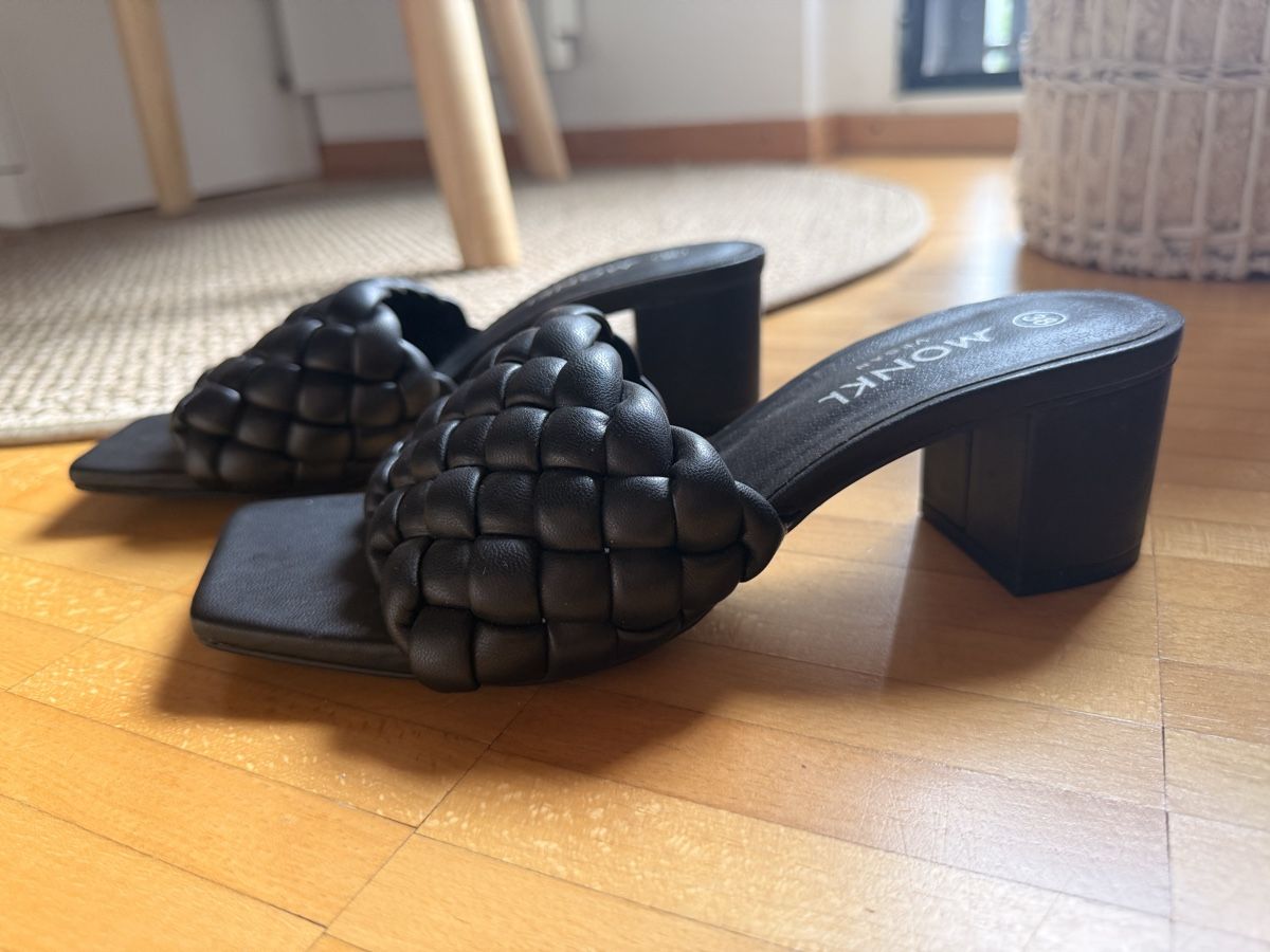 Monki Scarpe da donna: Claquette à Talons  – Usato da Pully venduto da Vckbrd