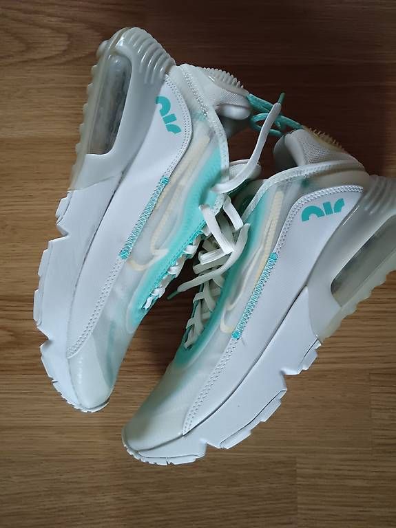 Scarpe da donna: Nike Air Max 2090 Sneakers / Size 38.5 – Usato da Glattbrugg venduto da cam_wsk9 1