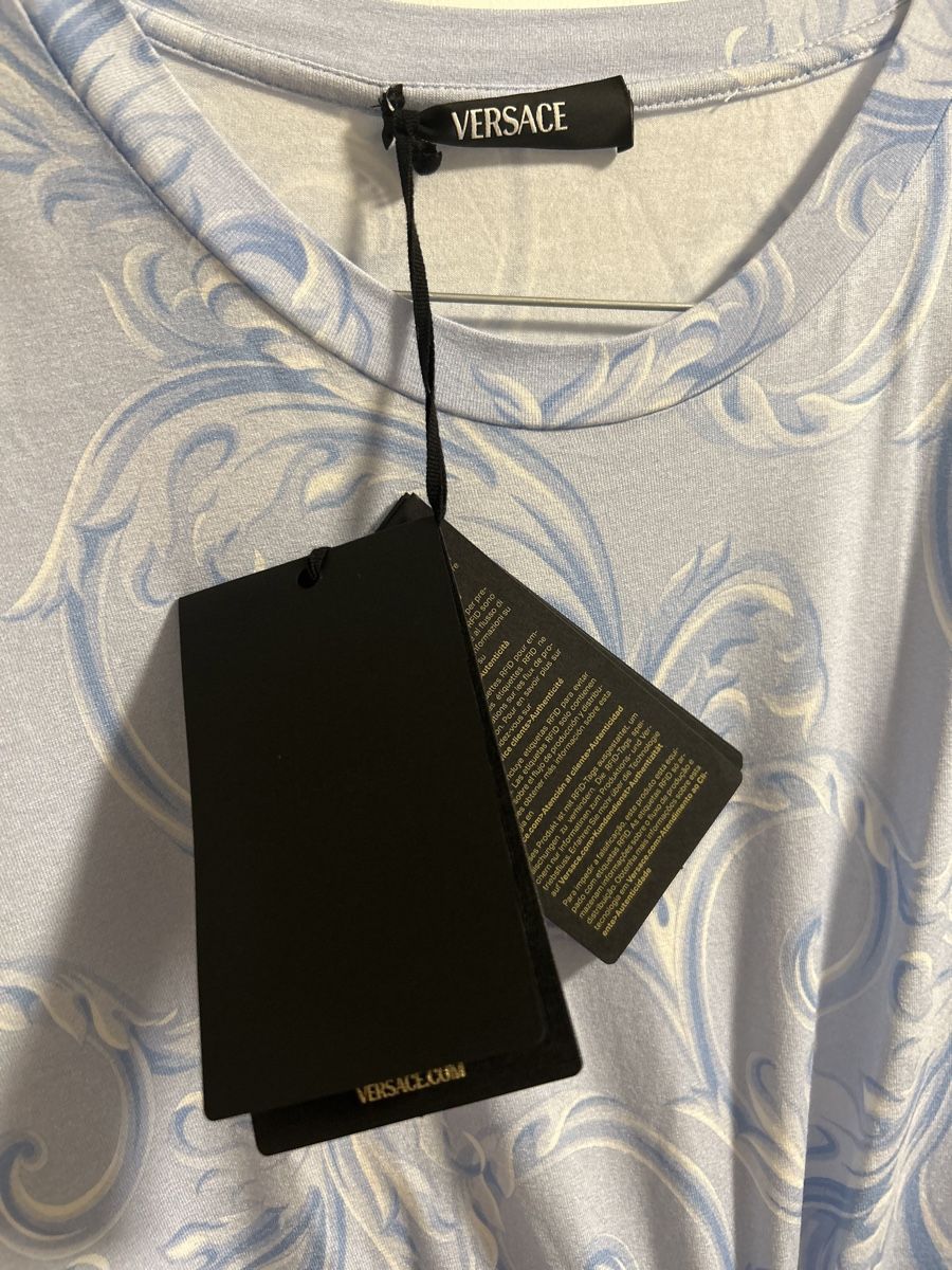 Versace T-shirt: Authentic Versace original top, blue pattern, MEDUSA – Nuovo e nell'imballaggio originale da Zürich venduto da sel_tvq7 2
