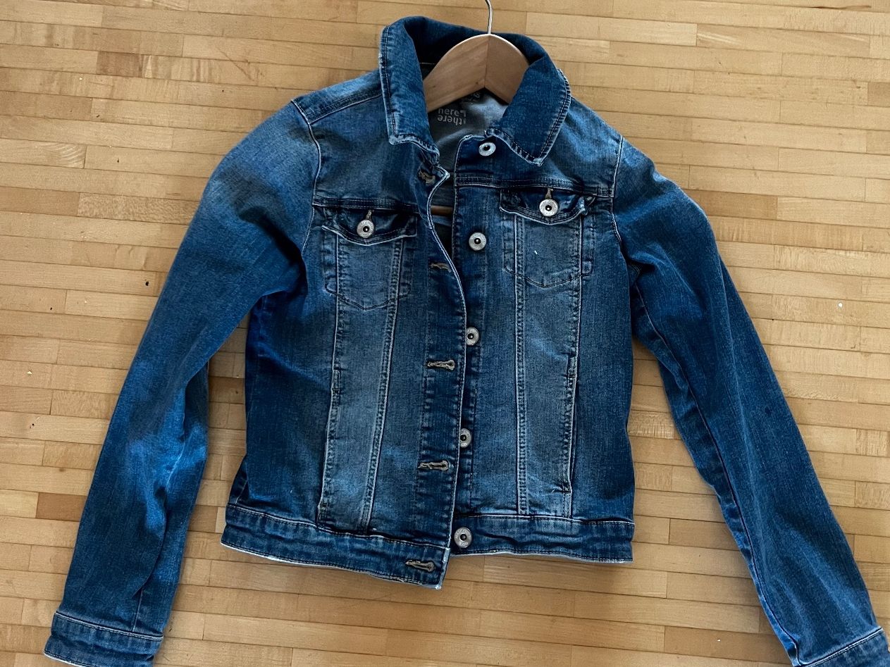 C&A Jacken & Mäntel: Jeansjacke 146 – Gebraucht aus Horgen von Hoppelhase11