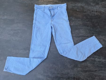 H&M Skinny Jeans High Waist, hellblau Grösse 38, neuwertig