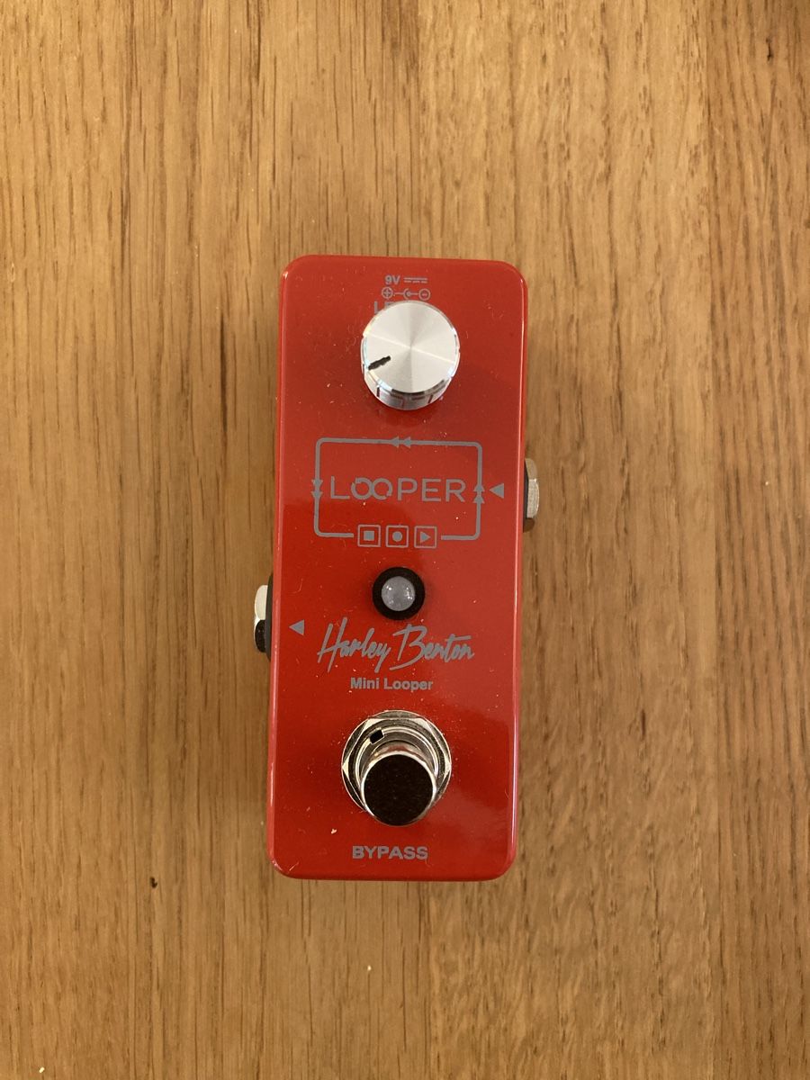 Harley Benton Verstärker: Harley Benton Mini Looper Effektpedal mit Netzteil – Gebraucht aus Bern von Mat_19_Fer_65