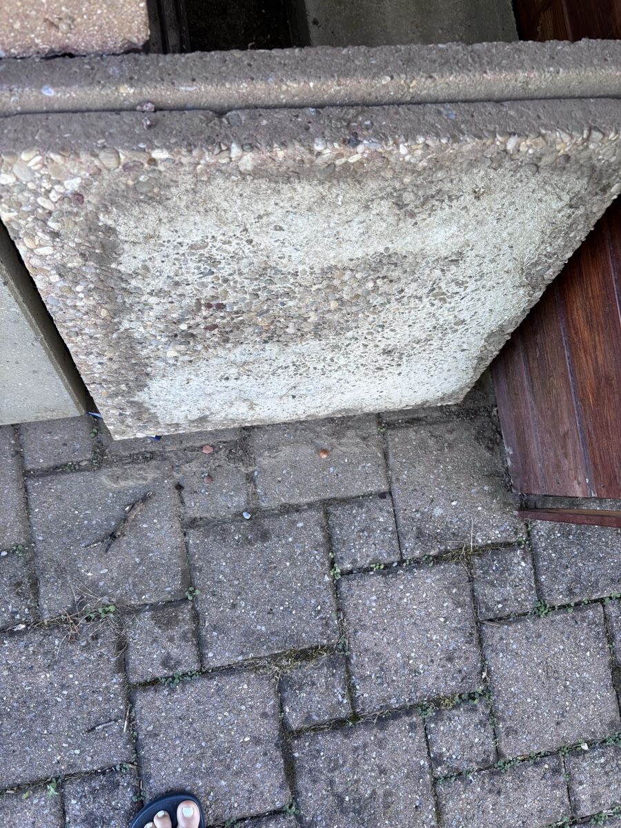Rivestimenti per pavimenti: Waschbetonplatten gross 2x – Usato da Oberönz venduto da pescita 1