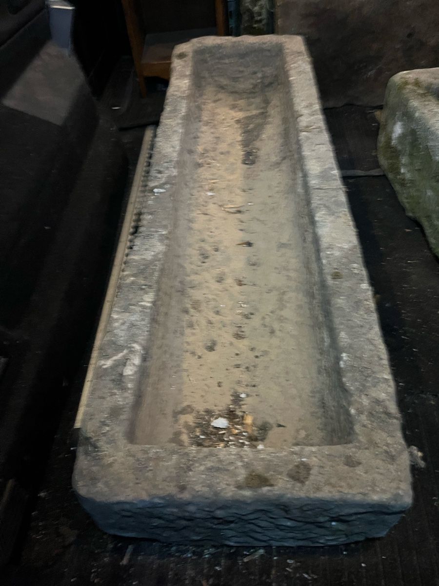 Stagni & Fontane ornamentali: Antiker Sandstein Brunnentrog ca 1800 – Usato da Buchs ZH venduto da JPK7