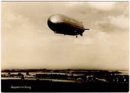 Luftschiff Graf Zeppelin im Landeanflug