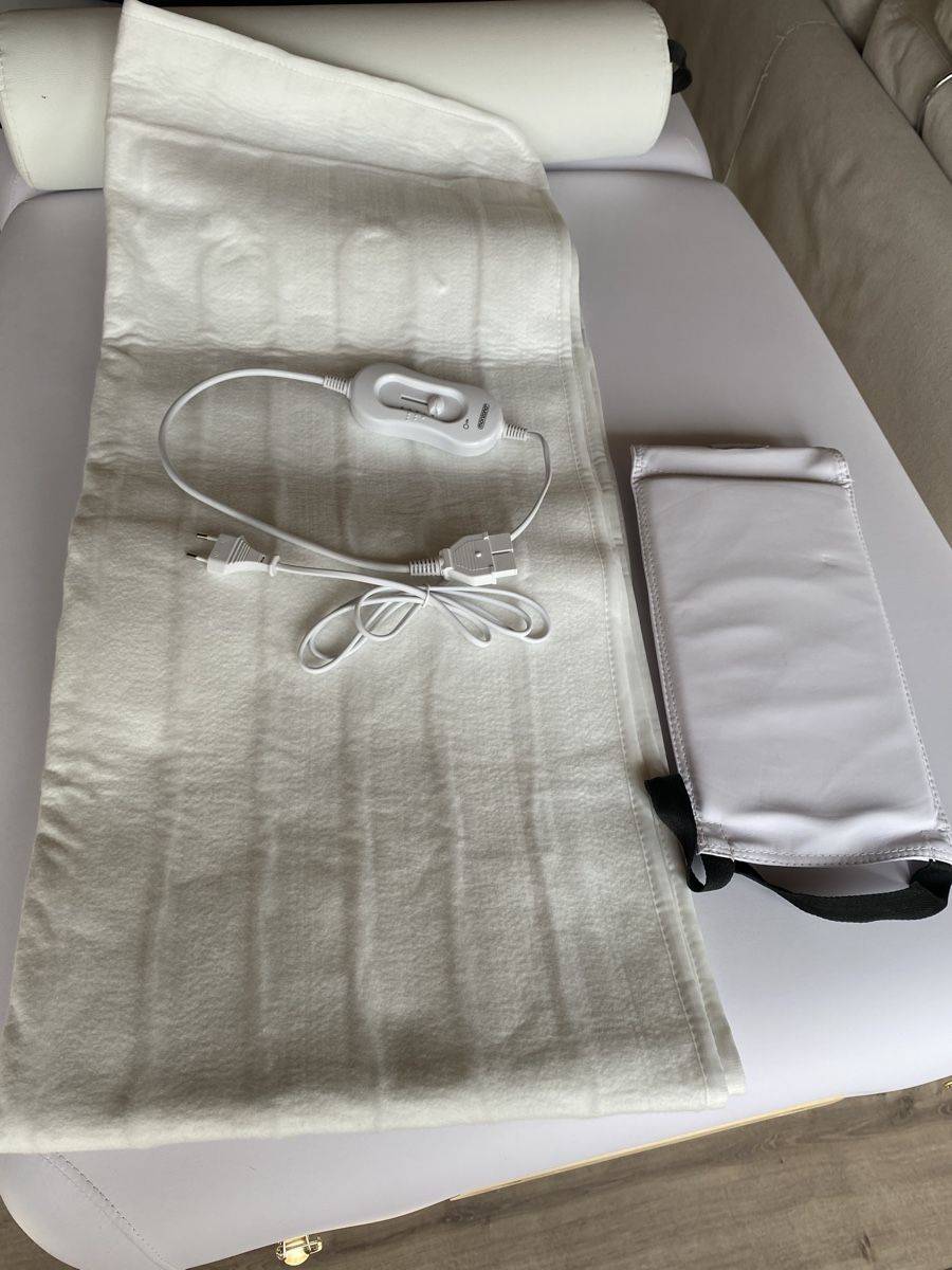 Appareils de massage: Table de massage pliable avec accessoires et sac – D'occasion à Renan BE par Pcapsule 4