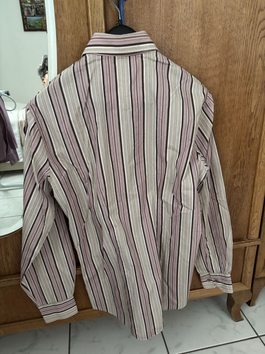 Chemises: Camicia da uomo HUGOBOSS – Neuf (Voir description) à Schwyz par Francesca54 1