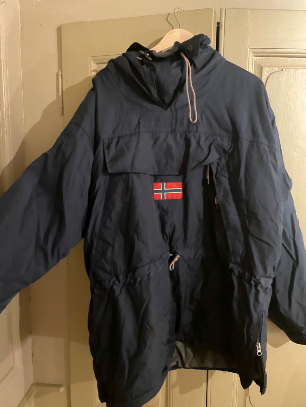 Napapijri Vestes: Napapijri Winter Jacket/Ski XL – D'occasion à Zug par ana_2pkf