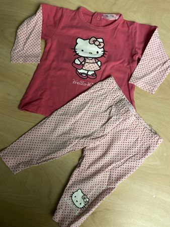 Hello Kitty Set Pyjama rosa gepunktet Gr. 74 neuwertig 