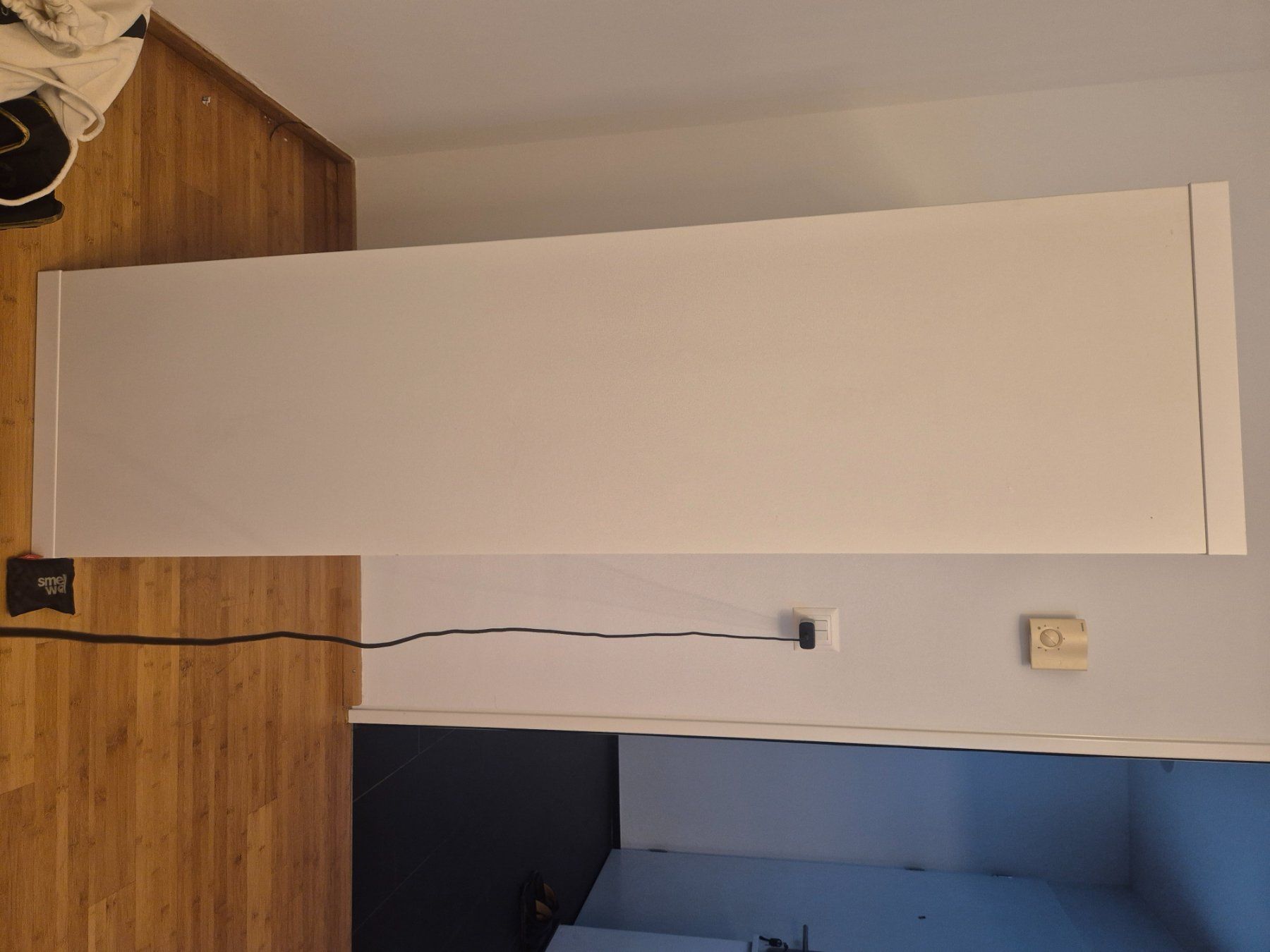 Ikea Étagères: Ikea Kallax mit Türen weiss – D'occasion à Zürich par LukasH89 1