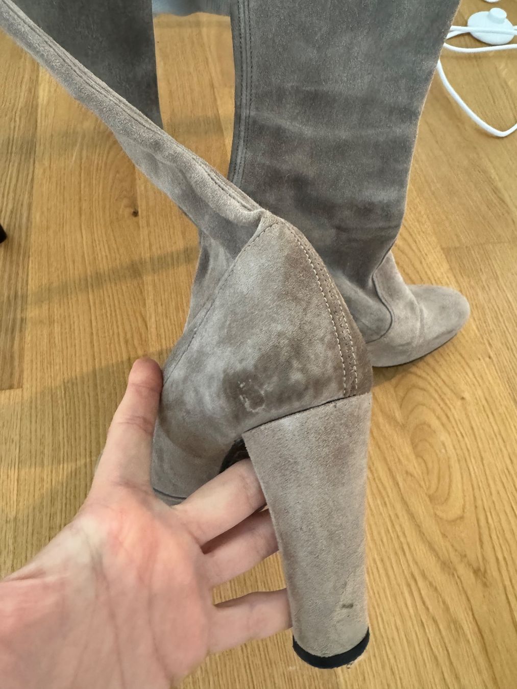 Stuart Weitzman Damenschuhe: Stuart Weitzman Highland Overknee Boots taupe Gr. 39.5 – Gebraucht aus Klingnau von Vdado 5