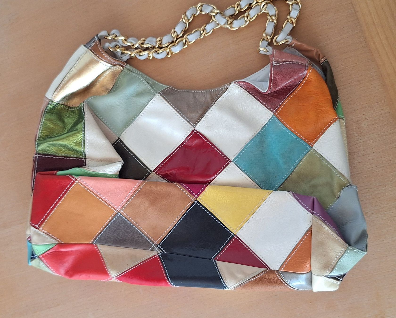 Borse da donna: Umhängetasche Schultertasche Design Patchwork bunt gross – Usato da Gurtnellen venduto da Rhino77