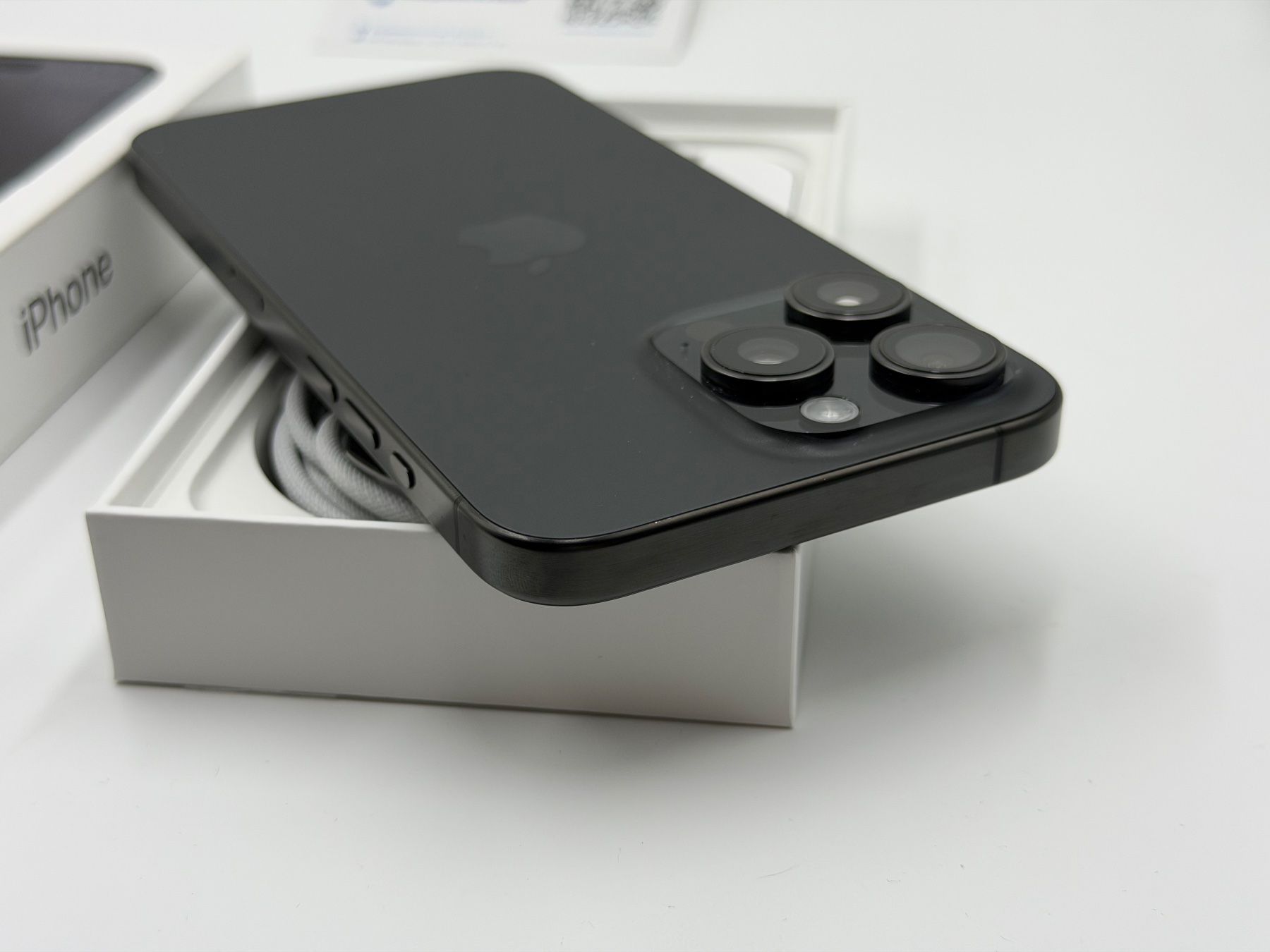 Apple Handys / Smartphones: Apple iPhone 15 Pro Max - 512GB – Gebraucht aus Campocologno von ReplaceHub 1
