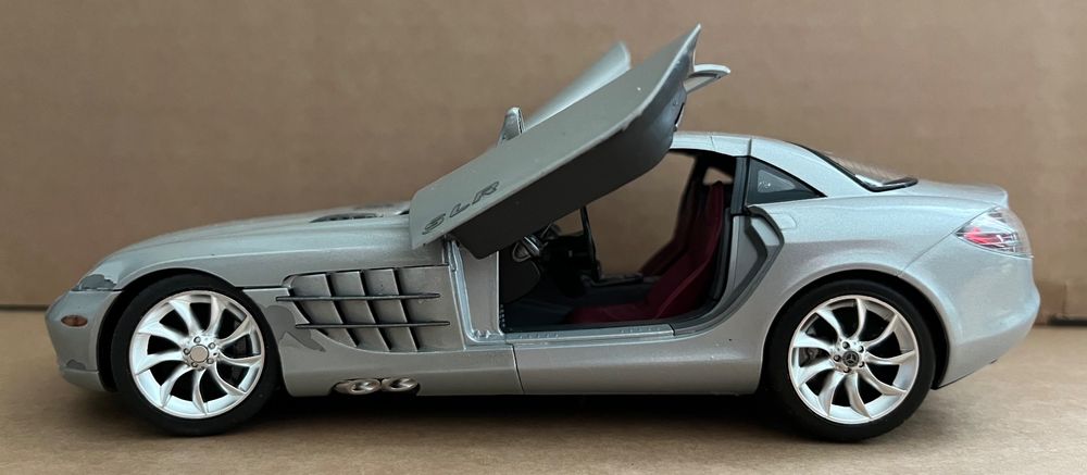 Maqueta Tamiya 24290 Mercedes-Benz SLR McLaren – Tienda de Maquetas