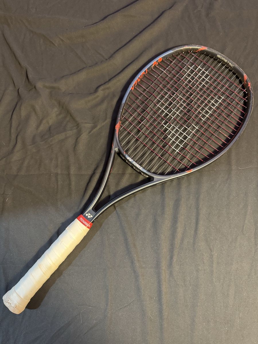 Yonex Racchette: Yonex VCORE PRO97, 310g, Griffgrösse 3 – Usato da Wettingen venduto da Chuljaa