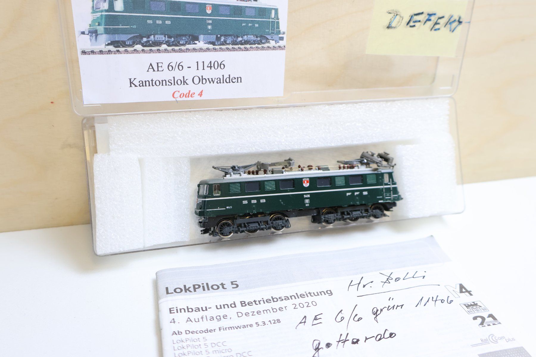 Trix Modellini di ferrovie: Minitrix SBB Ae 6/6 E-Lok "Obwalden"- ESU V5 Digital Spur N – Difettoso da Winterthur venduto da Monstera 1