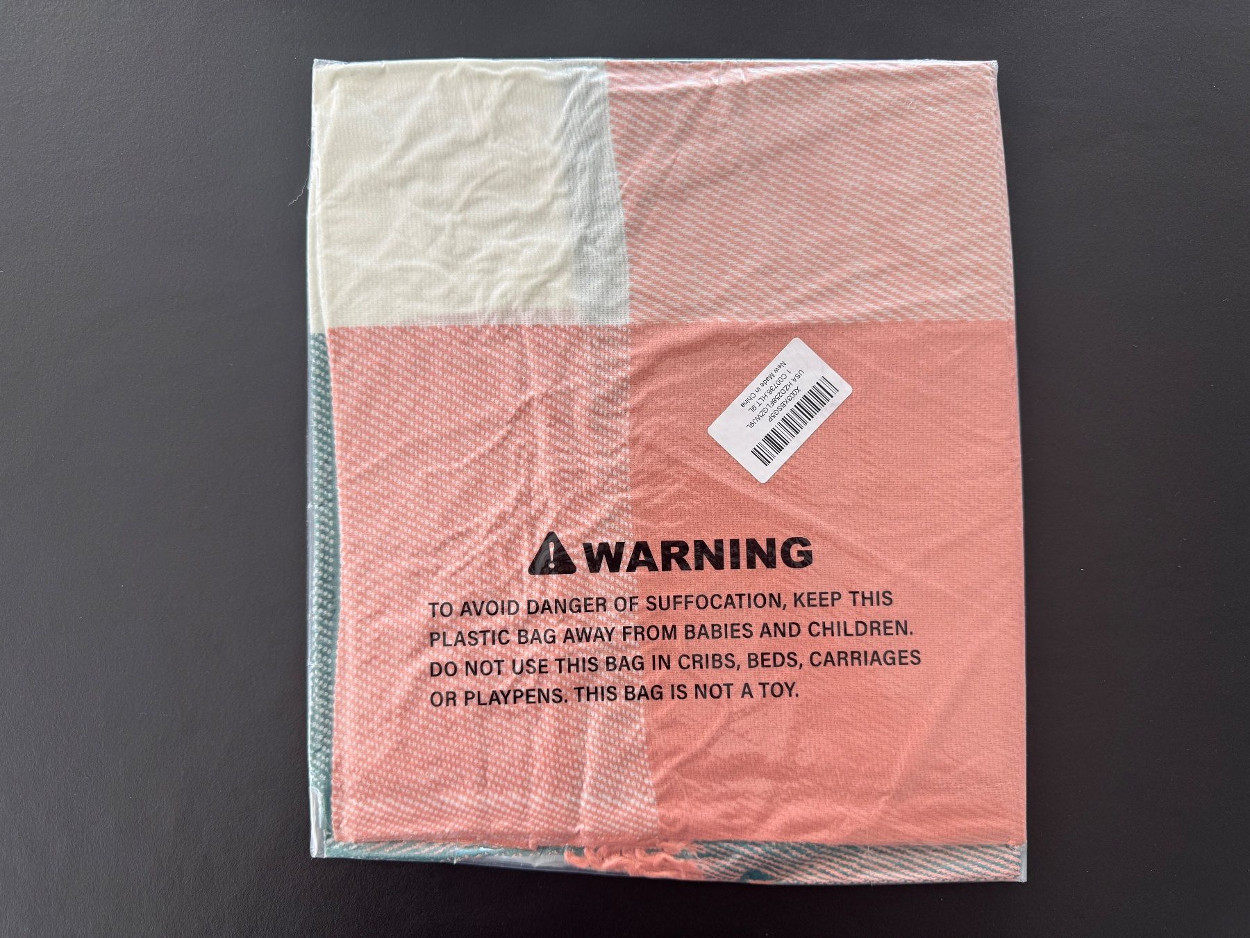 Foulards & écharpes: Neu** Schal – Neuf avec emballage d'origine à Zollikon par Krenapf 2