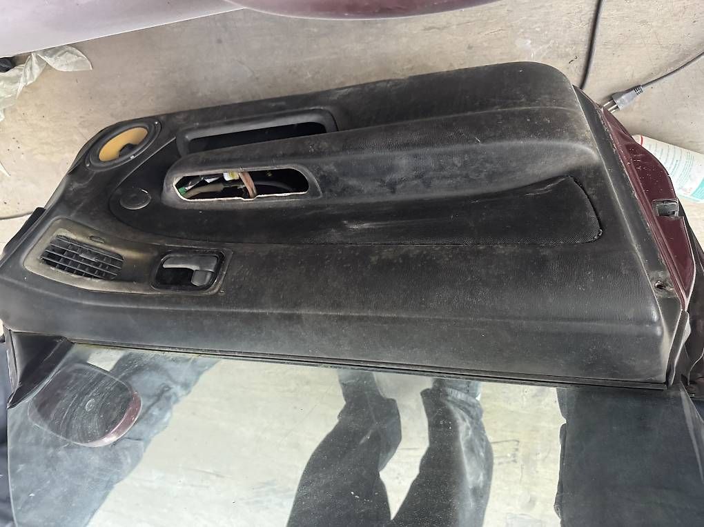 Tutti pezzi di ricambio auto: 200sx s14 türen fast komplett – Usato da Widen venduto da SaschaSuter 1
