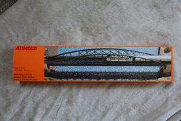 1 neuer Bausatz von Arnold Stahlbogenbrücke Spur N
