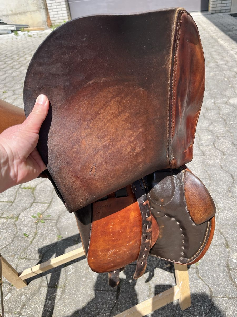 Selle & Accessori: Stübben Sattel gebraucht – Usato da Welschenrohr venduto da Aloe2 1