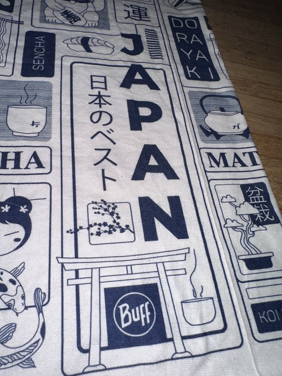 Sonstige Kleidung & Accessoires: BUFF Japan Ltd edition neck warmer – Gebraucht aus Zug von abe_6llp 1
