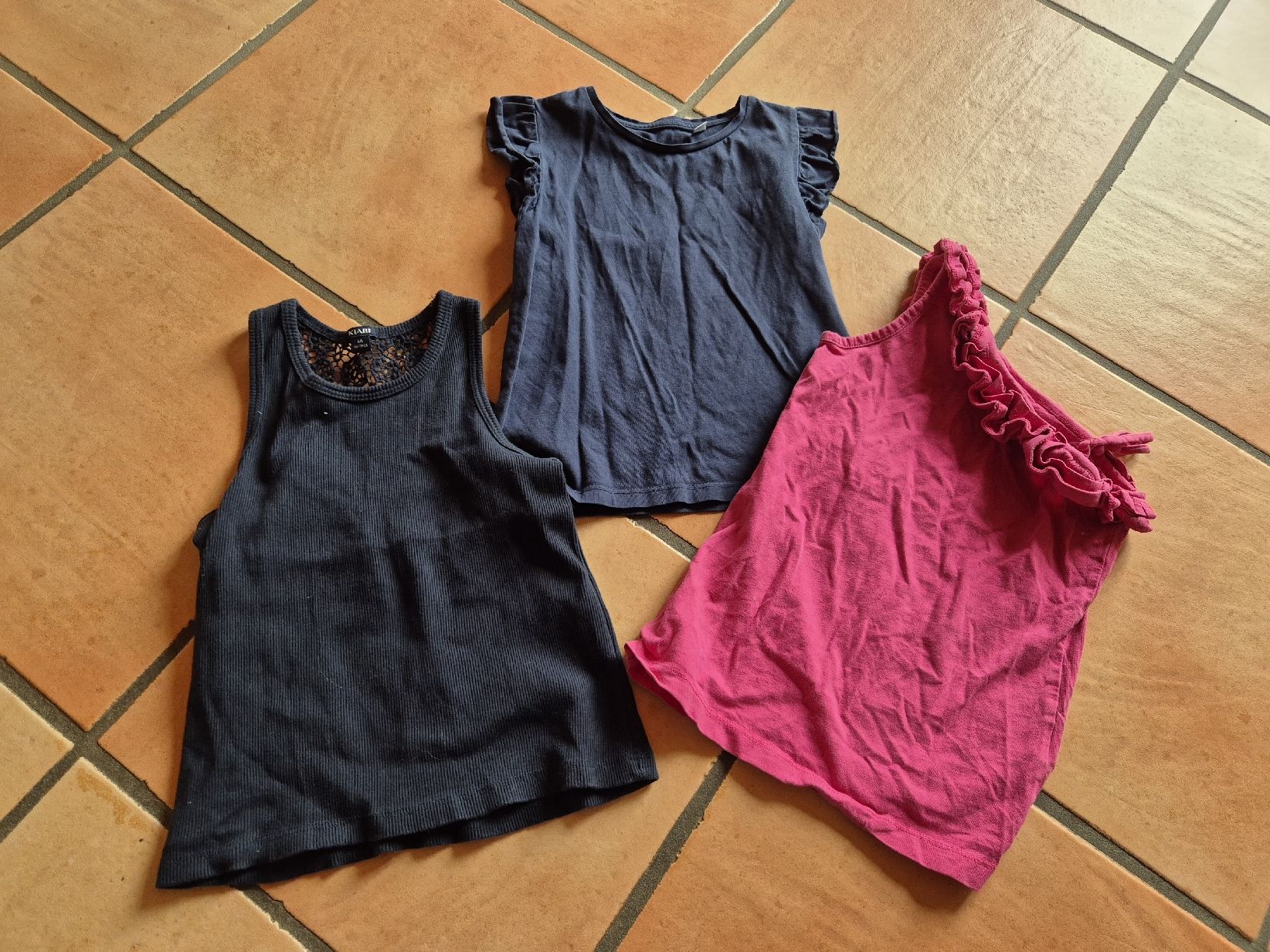Lotti & Set di vestiti: Kleiderpaket 104/110 Mädchen – Usato da Wynigen venduto da La_Talpa 8